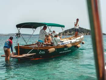 Zadar: cruzeiro com snorkeling por 3 ilhas com prosecco