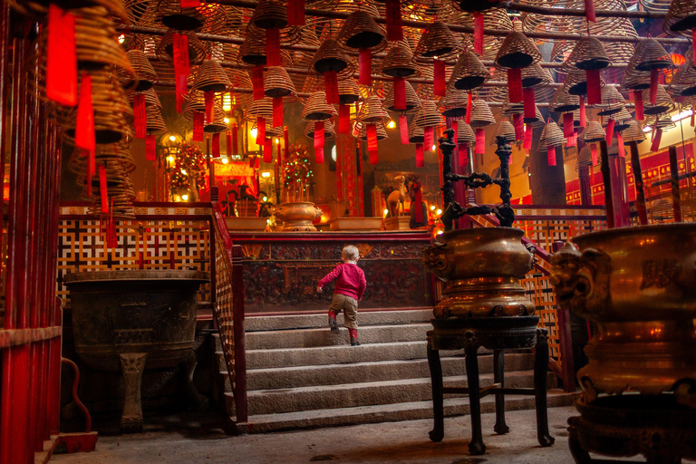 Hong Kong: Private Highlights Tour with Lunch & Hotel Pickup