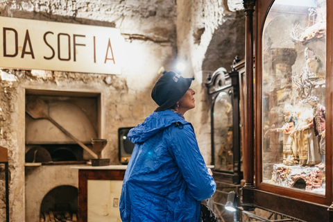 Nápoles: entrada a la zona subterránea y tour guiadoTour guiado en italiano