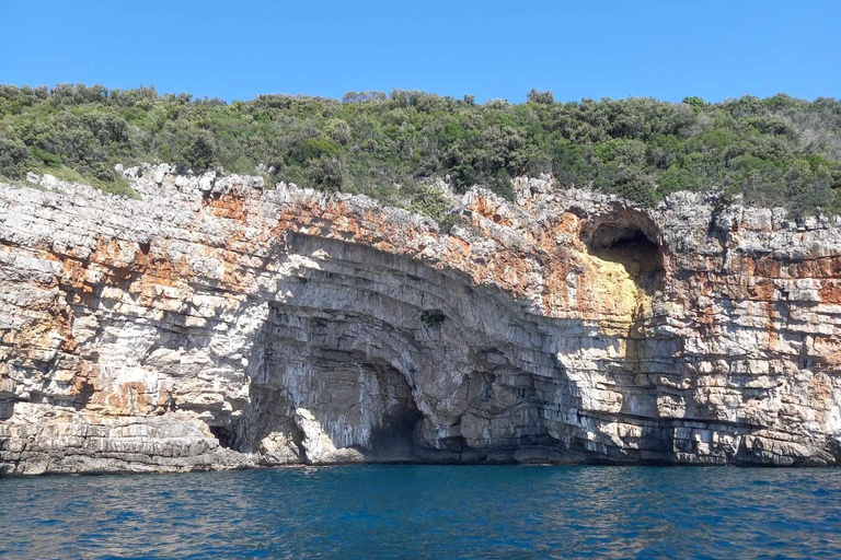 Kotor: Caverna azul e passeio de lancha pela baía inteira