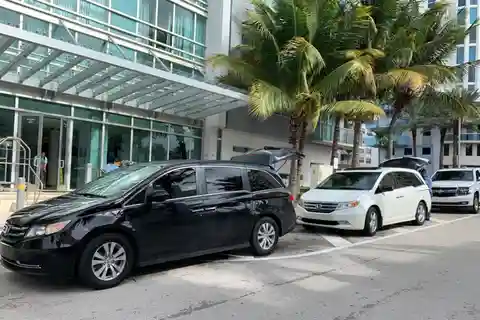Turks And Caicos Airport (PLS): Transfer to hotels or ferry