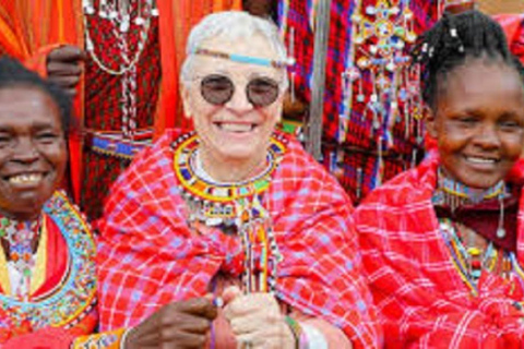 Entdecke die weltberühmte kulturelle Tagestour der Maasai