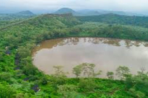 From Nairobi: Crater Lake Game Sanctuary Private Tour
