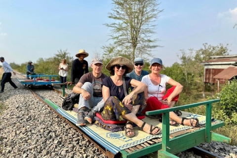Visite privée d'une jounée du train de bambou de Battambang au départ de Siem ReapTrain de bambou de Battambang : excursion privée d'une journée au départ de Siem Reap