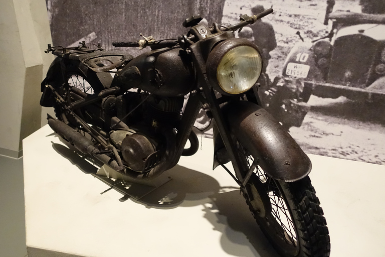 Gdańsk: Private Guided Tour of the WWII Museum