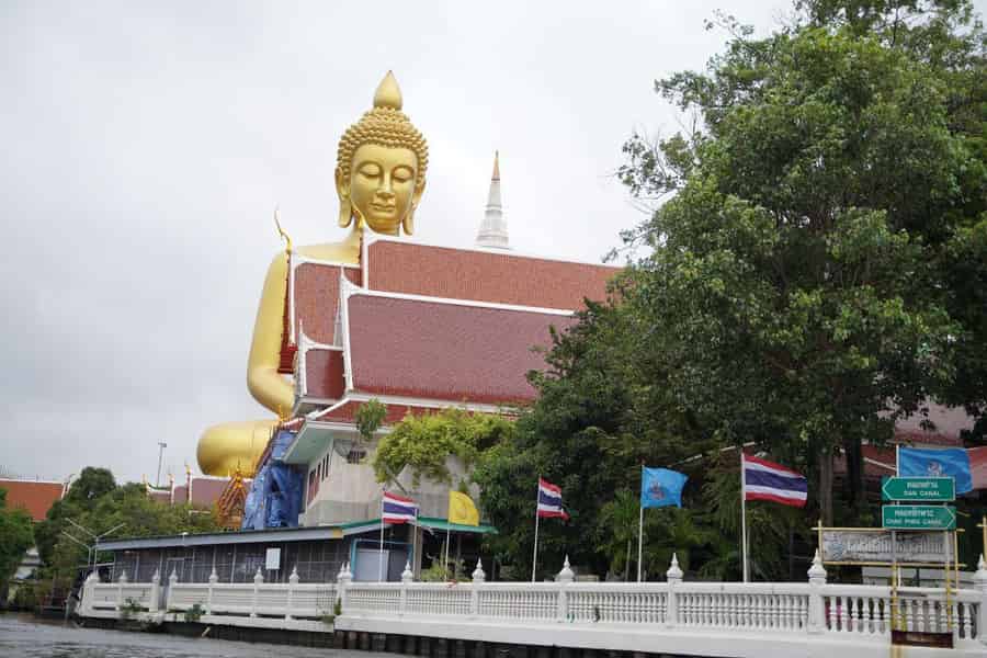 Bangkok: 2-stündige Kanaltour mit dem Teakboot. Foto: GetYourGuide Bangkok: 2-stündige Kanaltour mit dem Teakboot. Foto: GetYourGuide