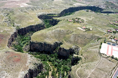Capadócia: visita a Derinkuyu, Vale de Ihlara e Vale dos PombosCapadócia: Derinkuyu, Vale de Ihlara e Vale dos Pombos