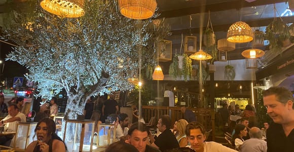 From Marbella/Estepona: Private Nightlife VIP Tour with Transportation and Drinks