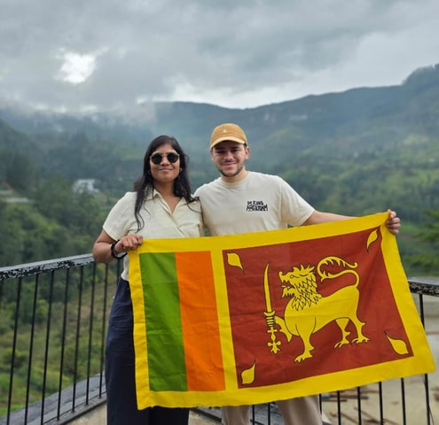 Colombo: Airport to Kandy Private Transfer with Driver-Guide