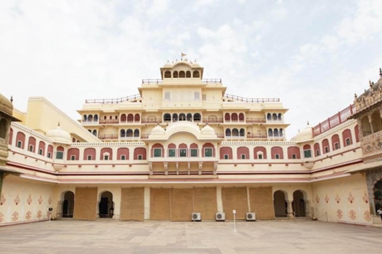 Uit Delhi: Gouden Driehoek met Chand Baori (Step Well)Privétour met driesterrenhotels