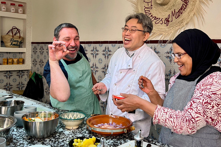 Marrakech : Cours de cuisine marocaine avec visite du marché et repas