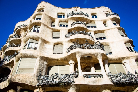 Barcelona: Private Guided Segway Tour of Gaudi's Barcelona