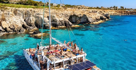 Ayia Napa/Protaras: Sunset Catamaran w/ Open Bar and Buffet