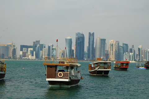 Doha City Tour en Dhow-boottocht voor cruisepassagiersDoha City Tour en Dhow Cruise Ride voor cruisepassagiers