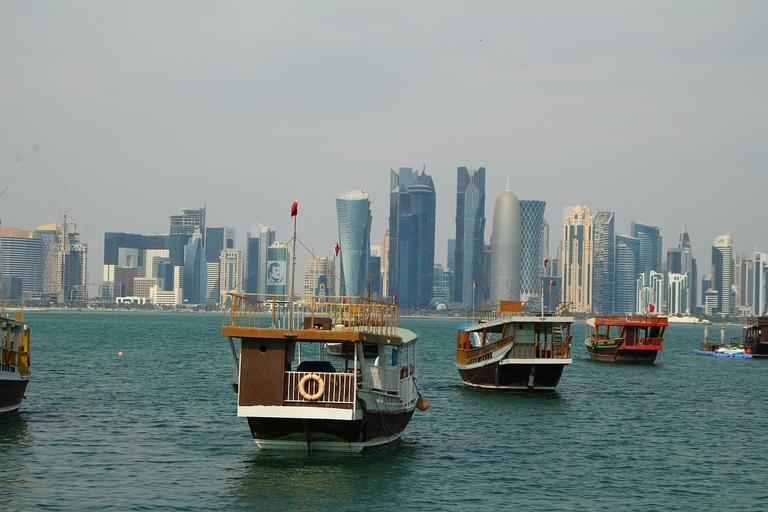 Doha Stadtrundfahrt und Dhow Bootsfahrt für KreuzfahrtpassagiereDoha Stadtrundfahrt und Dhow Cruise Fahrt für Kreuzfahrtpassagiere