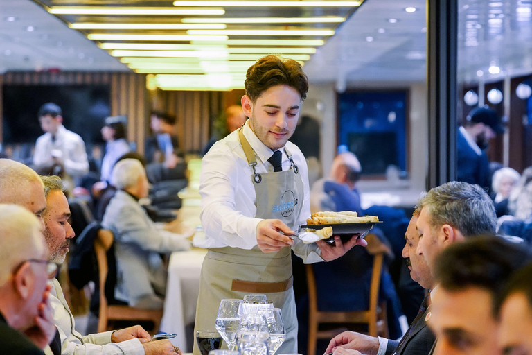 Istanbul: Luxury Dinner Cruise Pickup Include Menu + Soft drinks + Meeting point