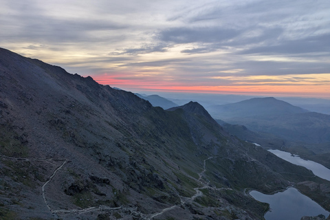 Llanberis: Snowdon/Yr Wyddfa Bergwanderung bei Sonnenaufgang