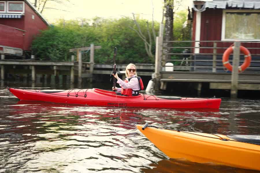 Flussabwärts Säveån Kajak. Foto: GetYourGuide
