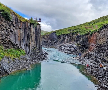 From Seydisfjordur: Stuðlagil Canyon and Vök Baths Day Tour