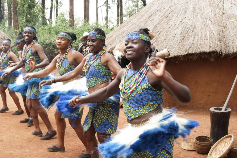 Nairobi: Bomas of Kenya Traditional Dance and acrobatic show
