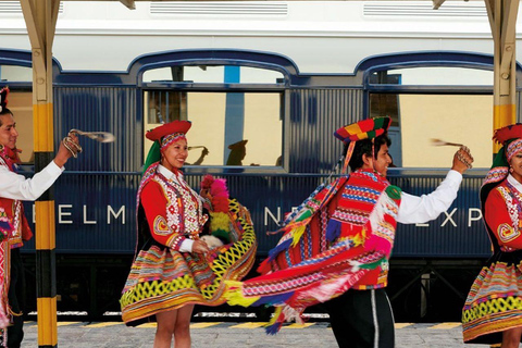 Cusco: Viaje Puno, Arequipa en Tren de Lujo Andean ExplorerCabina Suite