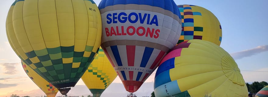 Ségovie : vol en montgolfière avec déjeuner 3 plats en option