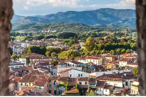 Lucca: excursão introdutória a pé de 2 horas com um guia local