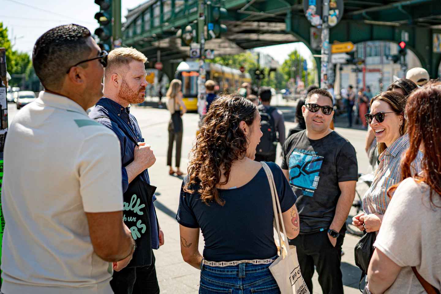 Berlin: Gourmet Food & Cultural Walking Tour