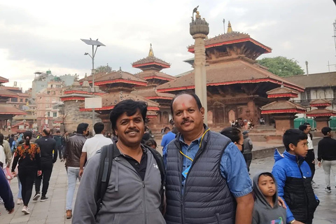 Kathmandu: Street Food and Shopping Tour with Local Guide