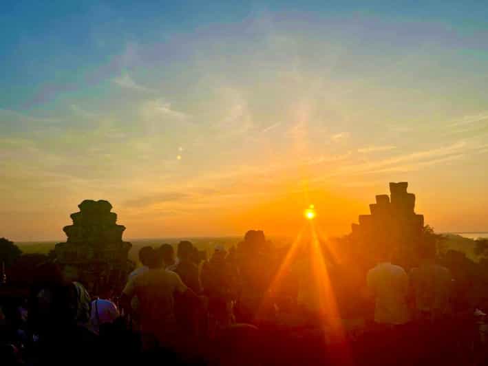 Angkor Wat, Angkor Thom, und Ta Prohm Tagestour mit Sonnenuntergang