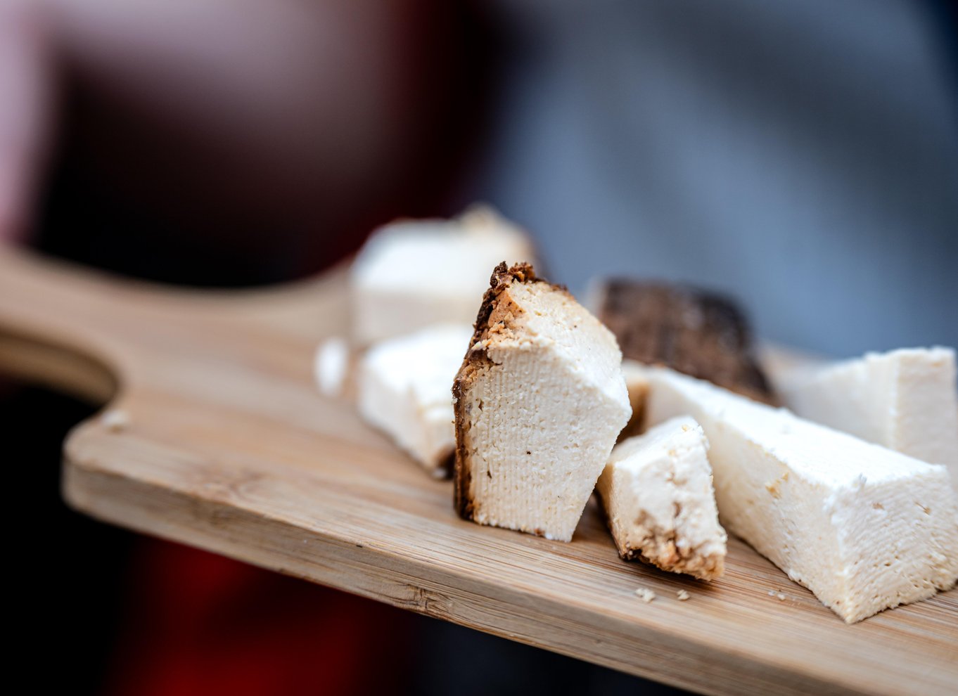 Den originale streetfood- og markedstur med lavagrotte