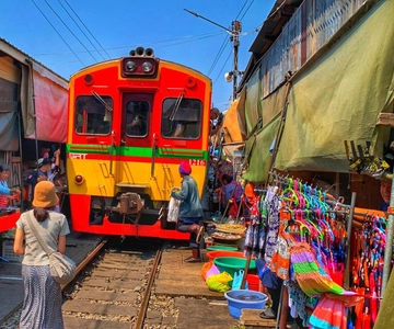 Bangkok: Damnoen Saduak and Mae Klong Train Markets