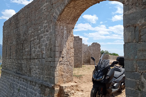 Kotor e Budva : Tour autoguidati con Freedom Scooters