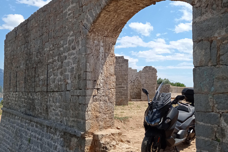 Kotor e Budva : Tour autoguidati con Freedom Scooters