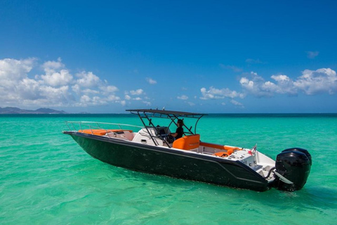 St Maarten: Privé boottocht bij zonsondergang met wijn en kaas