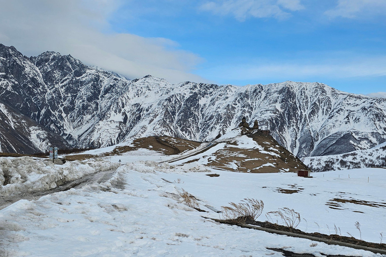 From Tbilisi: 2-Day Kazbegi & Gudauri Custom Adventure Tour
