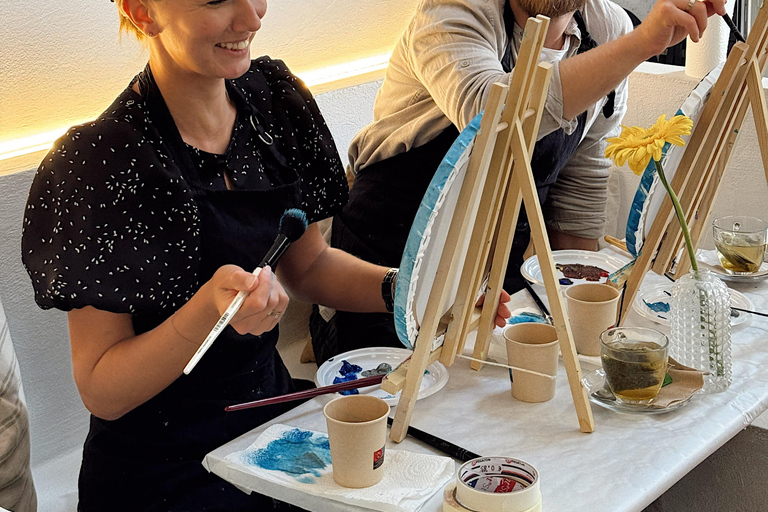 Alicante: Private Art Experience for Couples – Paint & Sip