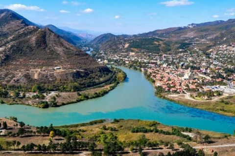 Curta Mtskheta: Catedral de Svetitskhoveli e Jvari ...