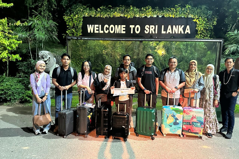 CMB/Negombo: Sigiriya, Kandy & Ella Private Tour with Driver Private Van with Driver – Up to 50 km