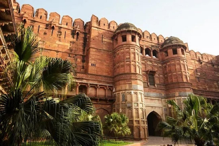 From Delhi: Taj Mahal, Agra Fort & Akbar's Tomb Day Trip Private Car + Professional Guide