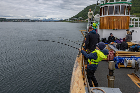 Tromsø: Pesca e cruzeiro pelos fiordes