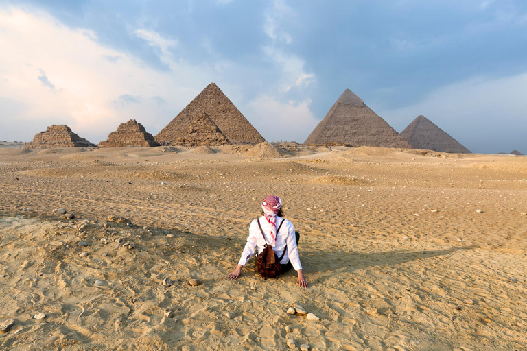 Ab Kairo: 8-tägige Ägypten-Tour – Pyramiden, Nilkreuzfahrt, HurghadaGemeinsame Tour