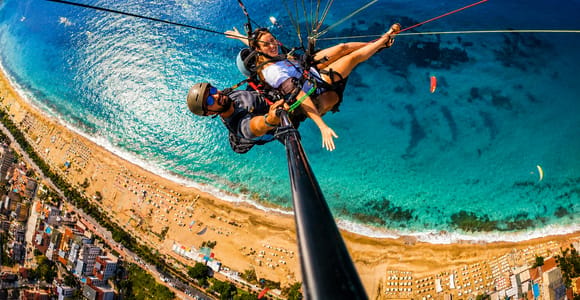 Alanya: Tandem Paragliding Experience with Pilot