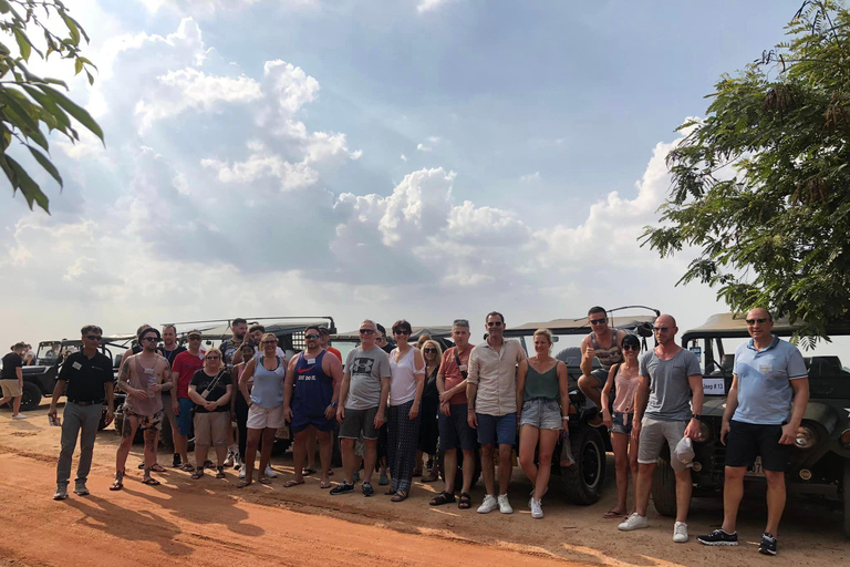 Siem Reap: Excursión en Jeep por el Complejo de Templos de AngkorRecorrido en jeep por el complejo de templos de Angkor del Ejército de EE.UU.