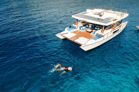 Nusa Lembongan: 4-in-1 Half-Day Catamaran Snorkeling Cruise Sunset Snorkel Cruise with Snacks & Dinner