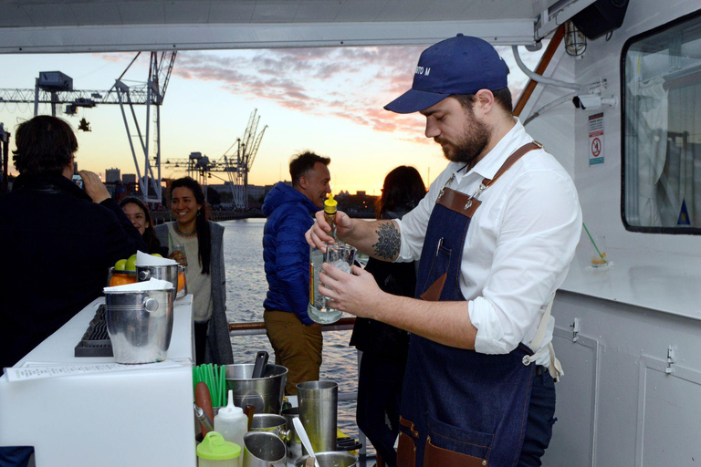 布宜诺斯艾利斯：含开放式酒吧的拉普拉塔河日落巡游1 小时游览