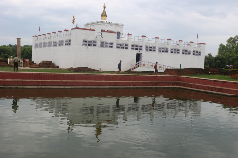 Kathmandu: Chitwan National Park & Lumbini 4-Day Tour