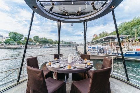 París: crucero por el Sena con cena al atardecerParís: cena en crucero de 2,5 h (Service Premier)