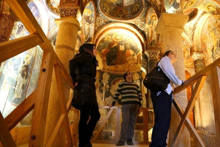 La excursión diaria a Capadocia sale de Estambul en avión