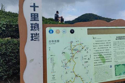 Hangzhou Jiuxi, Shililangdang & Yunqi Day Hiking Tour